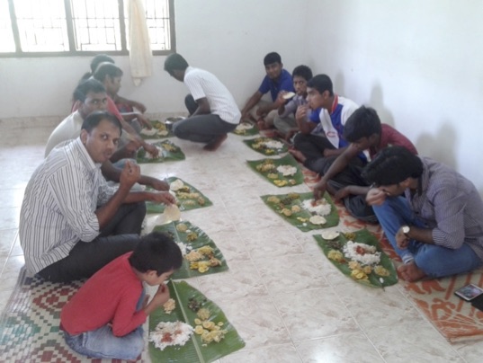 Mittagstisch in Thokanamotta, Kerala